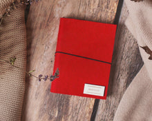 Načítať obrázok do zobrazovača galérie, Zápisník čisté strany veľkosť A6/A5, červený