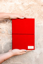 Načítať obrázok do zobrazovača galérie, Bullet Journal červený, veľkosť: A5, bodkovaný