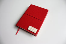 Načítať obrázok do zobrazovača galérie, Červený diár 2026 podľa Teba, veľkosť: A5
