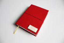 Načítať obrázok do zobrazovača galérie, Červený diár 2026 podľa Teba, veľkosť: A5