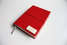 Načítať obrázok do zobrazovača galérie, Červený diár 2026 podľa Teba, veľkosť: A5
