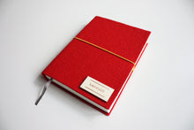 Načítať obrázok do zobrazovača galérie, Červený diár 2026 podľa Teba, veľkosť: A5