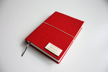 Načítať obrázok do zobrazovača galérie, Červený diár 2026 podľa Teba, veľkosť: A5