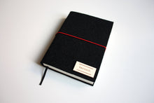 Načítať obrázok do zobrazovača galérie, Čierny diár 2026 podľa Teba, veľkosť: A5