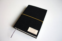 Načítať obrázok do zobrazovača galérie, Čierny diár 2026 podľa Teba, veľkosť: A6