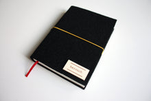 Načítať obrázok do zobrazovača galérie, Čierny diár 2026 podľa Teba, veľkosť: A5