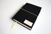 Načítať obrázok do zobrazovača galérie, Čierny diár 2026 podľa Teba, veľkosť: A5
