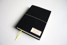 Načítať obrázok do zobrazovača galérie, Čierny diár 2026 podľa Teba, veľkosť: A6