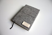 Načítať obrázok do zobrazovača galérie, Šedý Diár 2026 podľa Teba, veľkosť: A5