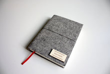 Načítať obrázok do zobrazovača galérie, Šedý Diár 2026 podľa Teba, veľkosť: A5