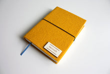 Načítať obrázok do zobrazovača galérie, Žltý Diár 2026 podľa Teba, veľkosť: A6