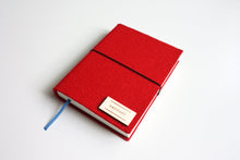 Načítať obrázok do zobrazovača galérie, Červený diár 2026 podľa Teba, veľkosť: A5