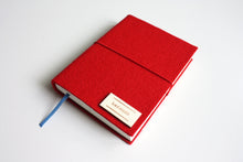 Načítať obrázok do zobrazovača galérie, Červený diár 2026 podľa Teba, veľkosť: A5