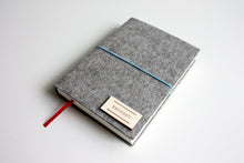 Načítať obrázok do zobrazovača galérie, Šedý Diár 2026 podľa Teba, veľkosť: A5