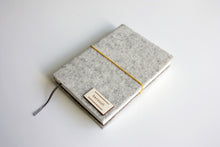 Načítať obrázok do zobrazovača galérie, Mramorový diár 2026 podľa Teba, veľkosť: A6