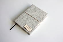 Načítať obrázok do zobrazovača galérie, Mramorový diár 2026 podľa Teba, veľkosť: A6