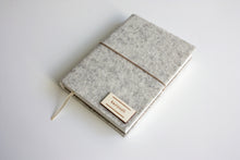 Načítať obrázok do zobrazovača galérie, Mramorový diár 2026 podľa Teba, veľkosť: A6