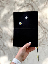 Načítať obrázok do zobrazovača galérie, LIMITKA: Diár 2026 Daisy, veľkosť: A5