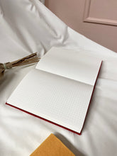 Načítať obrázok do zobrazovača galérie, Bullet Journal žltý, veľkosť: A5, bodkovaný