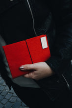 Načítať obrázok do zobrazovača galérie, Zápisník A6 čisté strany, červený