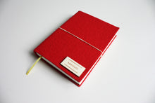 Načítať obrázok do zobrazovača galérie, Červený diár 2026 podľa Teba, veľkosť: A6