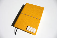 Načítať obrázok do zobrazovača galérie, Žltý Diár 2026 podľa Teba, veľkosť: A5