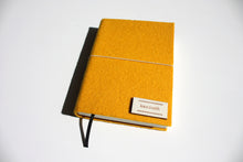 Načítať obrázok do zobrazovača galérie, Žltý Diár 2026 podľa Teba, veľkosť: A5