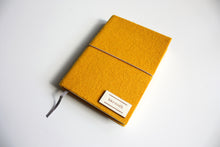 Načítať obrázok do zobrazovača galérie, Žltý Diár 2026 podľa Teba, veľkosť: A5