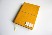 Načítať obrázok do zobrazovača galérie, Žltý Diár 2026 podľa Teba, veľkosť: A5
