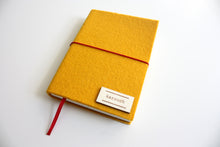 Načítať obrázok do zobrazovača galérie, Žltý Diár 2026 podľa Teba, veľkosť: A5