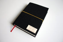 Načítať obrázok do zobrazovača galérie, Čierny diár 2026 podľa Teba, veľkosť: A6