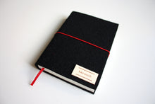 Načítať obrázok do zobrazovača galérie, Čierny diár 2026 podľa Teba, veľkosť: A6