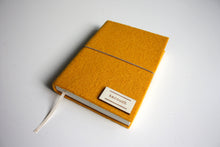 Načítať obrázok do zobrazovača galérie, Žltý Diár 2026 podľa Teba, veľkosť: A5