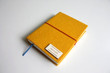 Načítať obrázok do zobrazovača galérie, Žltý Diár 2026 podľa Teba, veľkosť: A5