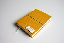 Načítať obrázok do zobrazovača galérie, Žltý Diár 2026 podľa Teba, veľkosť: A5
