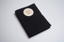 Načítať obrázok do zobrazovača galérie, Knihovník - čitateľský diár, čierny