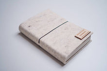 Načítať obrázok do zobrazovača galérie, Diár 2026 mramorový, veľkosť: A6