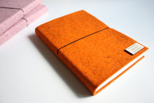 Načítať obrázok do zobrazovača galérie, Zápisník čisté strany veľkosť A6/A5, pomarančový melír
